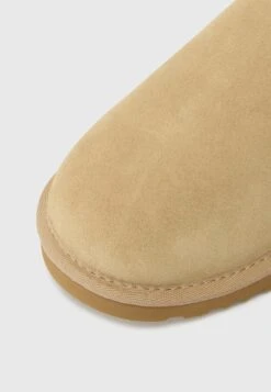 Ugg CLASSIC MICRO UNISEX - Slippers - Sand -Trade INN 9f3136a3e6854e46bf21b43986b846e3