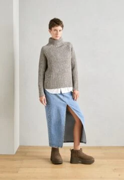 Ugg CLASSIC ULTRA MINI - Ankle Boots - Hickory 13 Ugg CLASSIC ULTRA MINI - Ankle Boots - Hickory -Trade INN 9f7e79c3141b4257a6d1cbdbc269439e