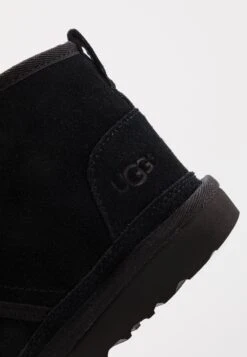 Ugg NEUMEL II UNISEX - Lace-up Ankle Boots - Black 11 Ugg NEUMEL II UNISEX - Lace-up Ankle Boots - Black -Trade INN a2de4f51c79e431a879b8c60149d7f41