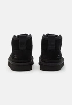 Ugg Accessible Neumel Ez-Fit Unisex - Classic Ankle Boots - Black -Trade INN a361c3c6cfce414cbee15514efff0f8f