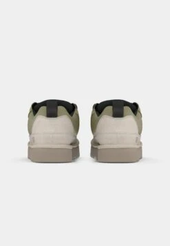 Ugg LOWMEL - Skate Shoes - Muted Brass/putty -Trade INN a3a0dcc34f1647848fb5a26b387b244d