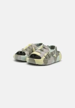 Ugg Sport Yeah Camopop - Pool Slides 10 Ugg Sport Yeah Camopop - Pool Slides -Trade INN a62d21f623ed4ff7b760b41976672ff9