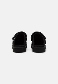 Ugg GOLDENCOAST - Clogs - Black -Trade INN a7d591420a0b4236958ab05823ddc02d