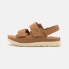 Ugg Goldenstar Slingback Unisex - Sandals - Chestnut