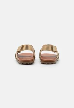 Ugg Solivan Slingback - Sandals - Pale Gold Metallic -Trade INN abbdb7b120ea46fc8ff6d77804191c50