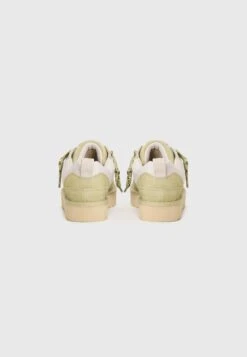 Ugg LOWMEL - Trainers - Muted Brass -Trade INN b0dce8291d204dd6a89b417544ebb444
