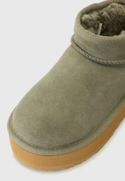 Ugg CLASSIC ULTRA MINI UNISEX - Classic Ankle Boots - Moss Green -Trade INN b0e086dab8de48cf9fae777eea5cfec0