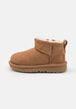 Ugg CLASSIC ULTRA MINI UNISEX - Classic Ankle Boots - Chestnut