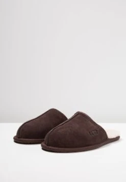 Ugg Scuff - Slippers - Brown -Trade INN b2d6084d3d2f423b9359898af635a3db