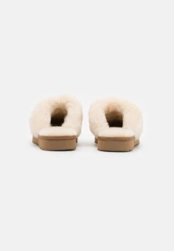 Ugg Cozy - Slippers - Cream 11 Ugg Cozy - Slippers - Cream -Trade INN b5571a74f6324f21a1659713442b57c9