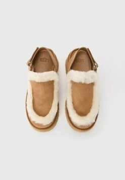 Ugg ESMEE - Clogs - Chestnut 15 Ugg ESMEE - Clogs - Chestnut -Trade INN b7f524d6cd8f47f083a957bf825d5bdd