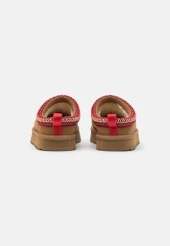 Ugg TAZZ UNISEX - Clogs - Chestnut -Trade INN bae27e89cd2b4760aabc7939da752153