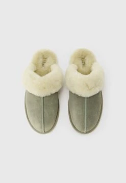 Ugg SCUFFETTE II - Slippers - Moss Green/muted Brass -Trade INN bbd34d3cfbc54ce5884b1bf23e6c5d16