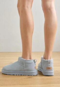 Ugg CLASSIC ULTRA MINI - Winter Boots - Moss Green/amphora -Trade INN bee2f260274247bc9518ec3210d59ee6