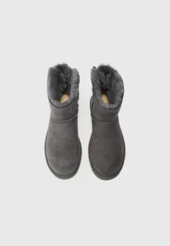 Ugg MINI BAILEY BOW II - Winter Boots - Obsidian -Trade INN c0a9f0064c2b43b2a89db3ba5a018da6
