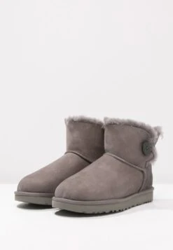 Ugg Mini Bailey Button - Ankle Boots - Grey -Trade INN c0aea58a644b4c089a6207432b4be7d3