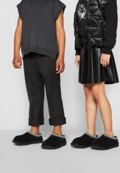 Ugg Tasman Ii Unisex - Slippers - Black