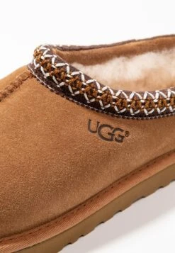 Ugg Tasman - Slippers - Chestnut -Trade INN c79e16aa1430443686a0e914e449990a