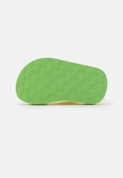 Ugg Zuma Sling Stuffie Unisex - Sandals - Pineapple -Trade INN dbbdba958cab41f19262cab2eec115d2