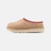 Ugg TASMAN - Slippers - Sand/dark Cherry -Trade INN dc48f111b23245939bb5127a3768431e