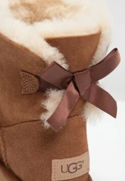 Ugg Mini Bailey Bow - Classic Ankle Boots - Chestnut -Trade INN dc837f11fb394740b368d93a7fa98366