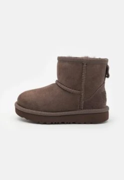 Ugg CLASSIC MINI II UNISEX - Classic Ankle Boots - Black -Trade INN dc8e55cdc2804428810be09e4738b390