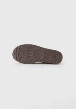 Ugg CLASSIC MICRO UNISEX - Slippers - Rocky Oak -Trade INN e25586e09ca8444fa8b163887c4e552d