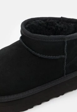 Ugg CLASSIC ULTRA MINI UNISEX - Classic Ankle Boots - Black -Trade INN e60cfe6455ad49b6b4babfcca23bf91a