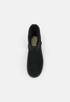 Ugg Classic Mini Logo Zip - Classic Ankle Boots - Black -Trade INN eb057b7eb3214faab217a0e9780e3edc