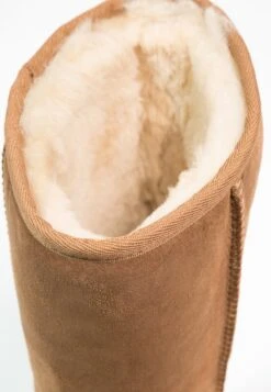 Ugg Classic Ii - Boots - Chestnut -Trade INN ec3bb5eb9f314a6eb08262b69cdd64fe