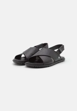 Ugg Solivan Slingback - Sandals - Black -Trade INN f7f7967f44ae4e89b6642a22afe35c2d