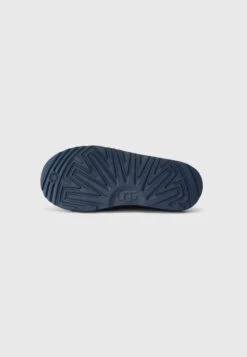 Ugg CLASSIC SLIP ON UNISEX - Slippers - Deep Ocean -Trade INN fcd78ea0102b4cad8402fdd32287f386