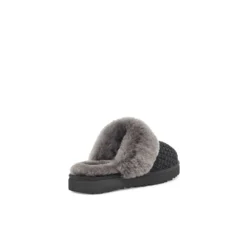 Ugg Cozy Slippers -Trade INN ugg cozy slippers 4